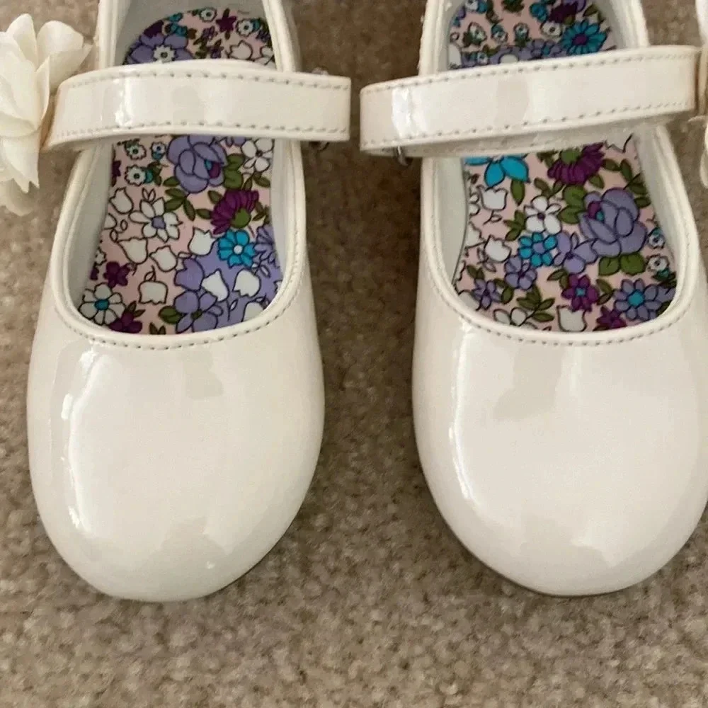 EUC Baby Deer Dress Shoe